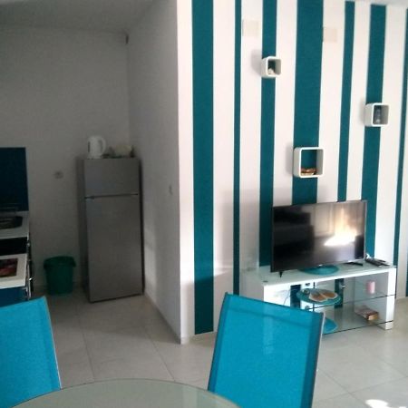 Apartment Tara Sumartin Luaran gambar