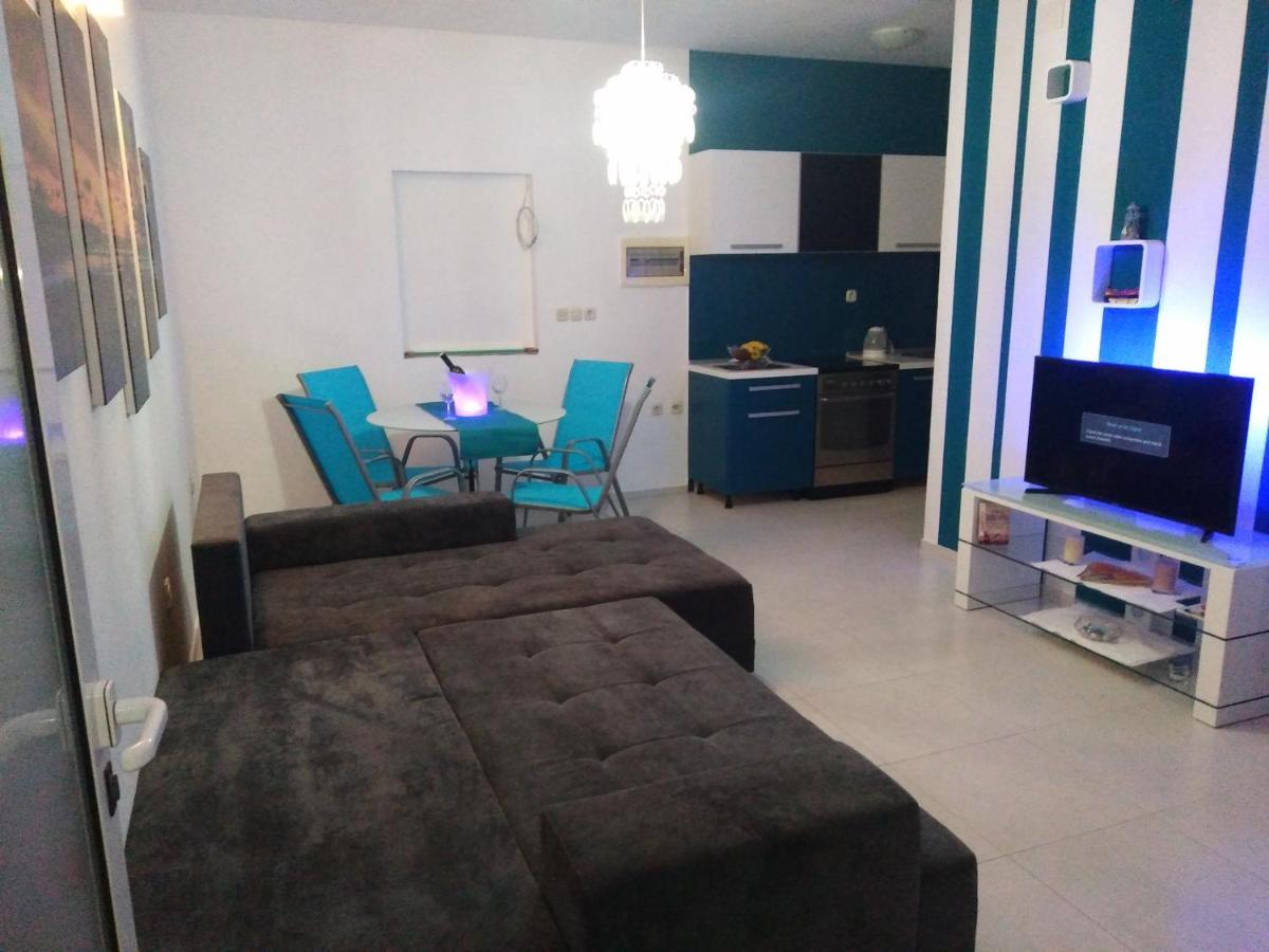 Apartment Tara Sumartin Luaran gambar